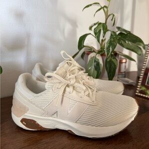 New Balance 1440 Women’s 5.5 / Youth 4